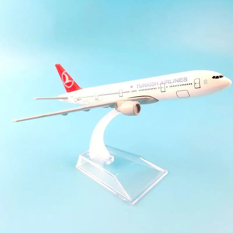 Turkish Airlines Boeing 777 Model Aircraft 1/400 Scale