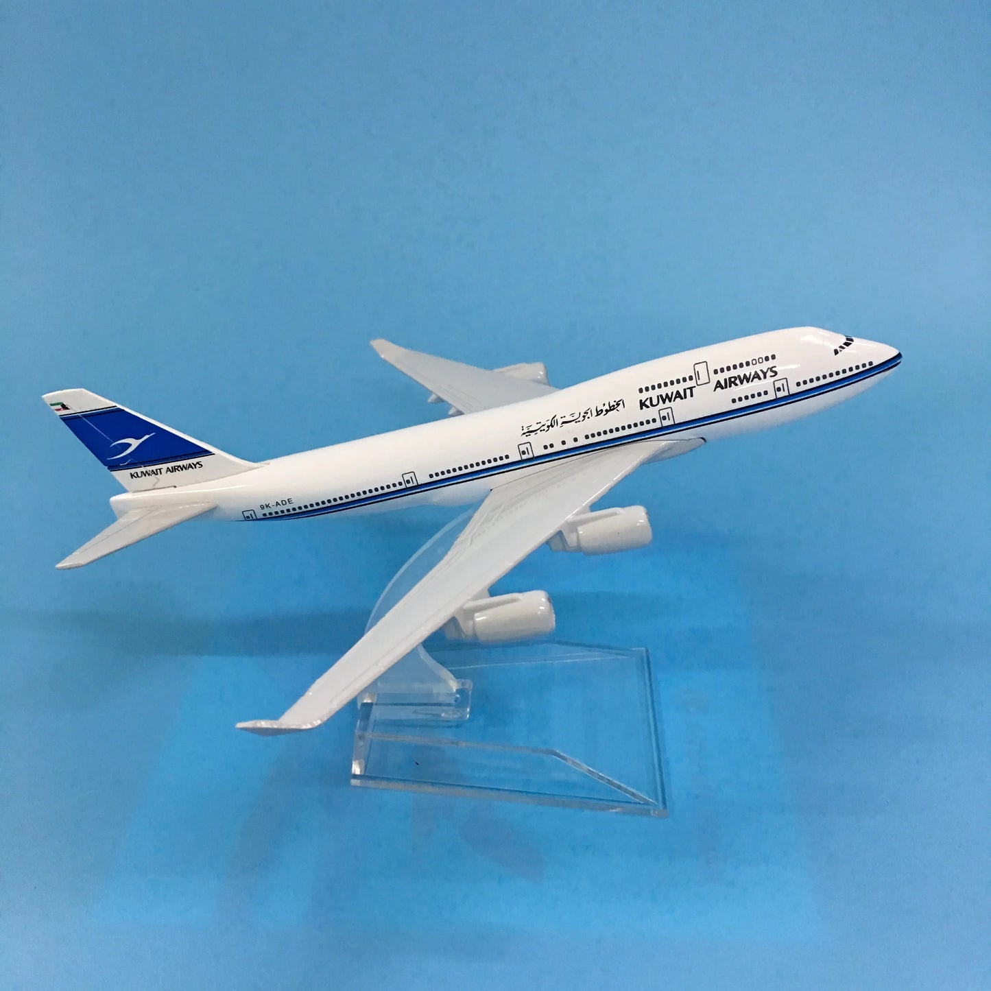 Kuwait Airways B747 Model Aircraft 1/400 Scale