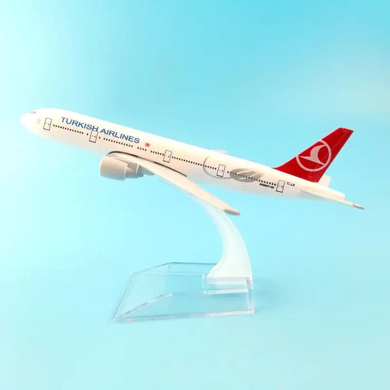 Turkish Airlines Boeing 777 Model Aircraft 1/400 Scale