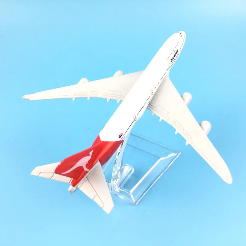 Qantas B747 Model Aircraft 1/400 Scale