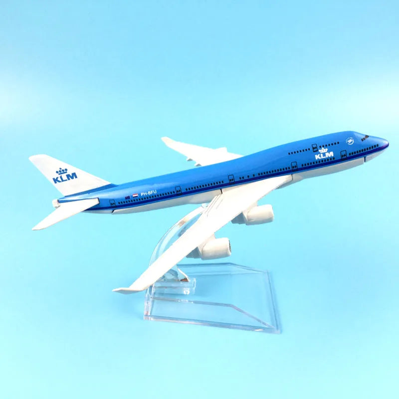 KLM B747 Model Aircraft 1/400 Scale