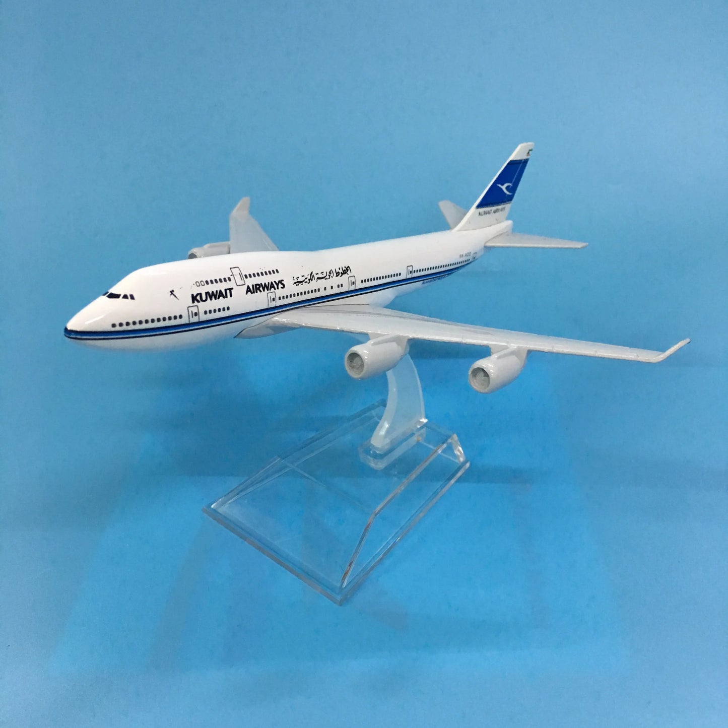 Kuwait Airways B747 Model Aircraft 1/400 Scale