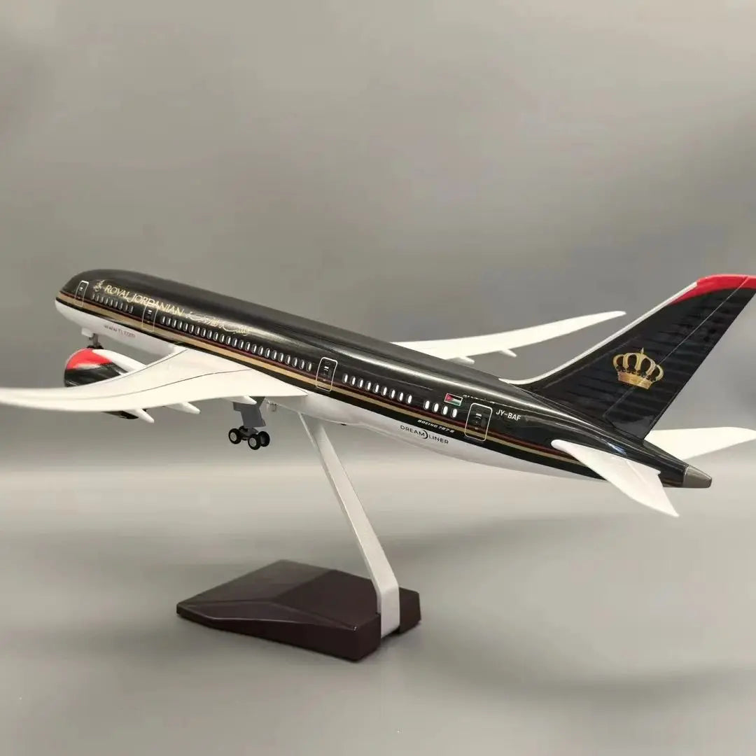 Royal Jordanian B787 Model Aircraft