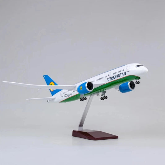 Uzbekistan Airlines B787 Model Aircraft