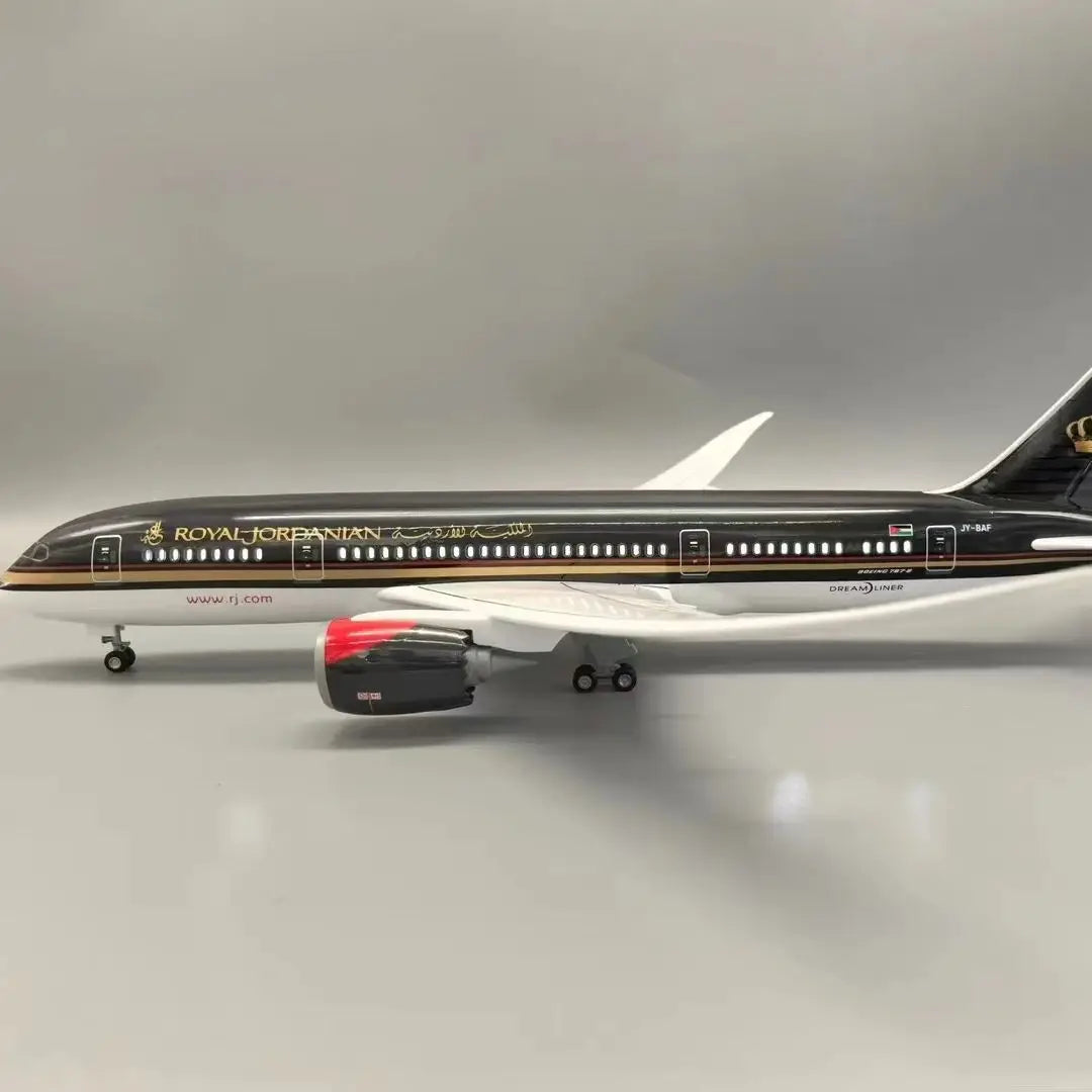 Royal Jordanian B787 Model Aircraft