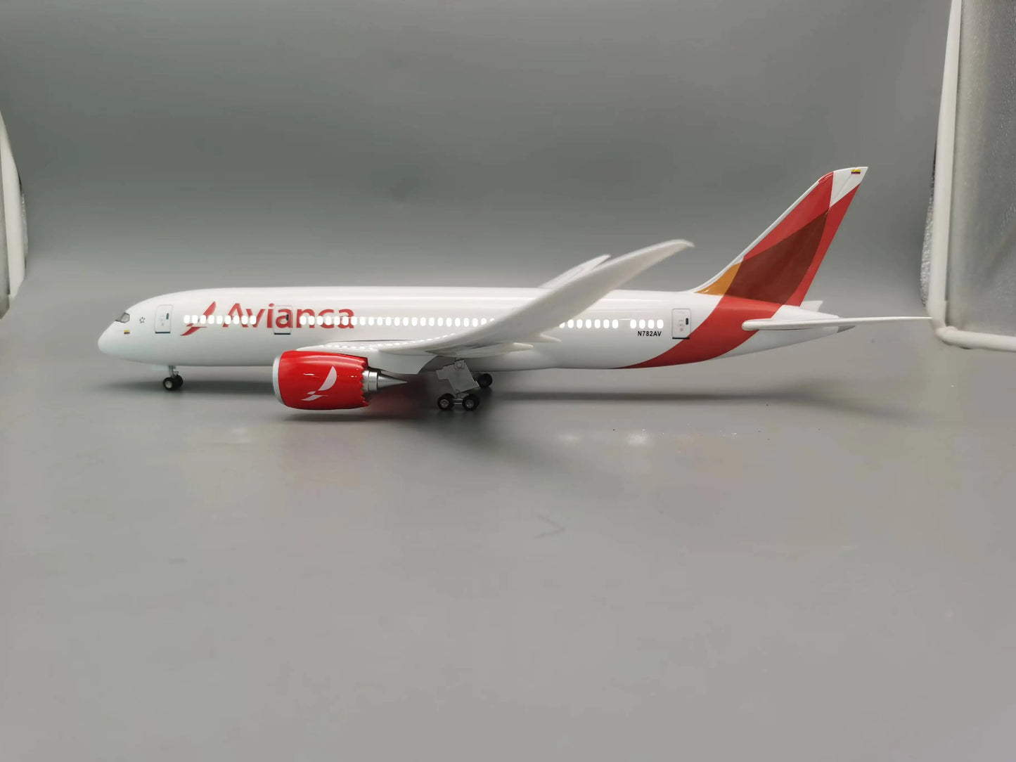 Avianca Airlines B787 Model Aircraft