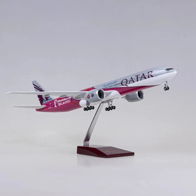 Qatar Airways B777 Model Aircraft