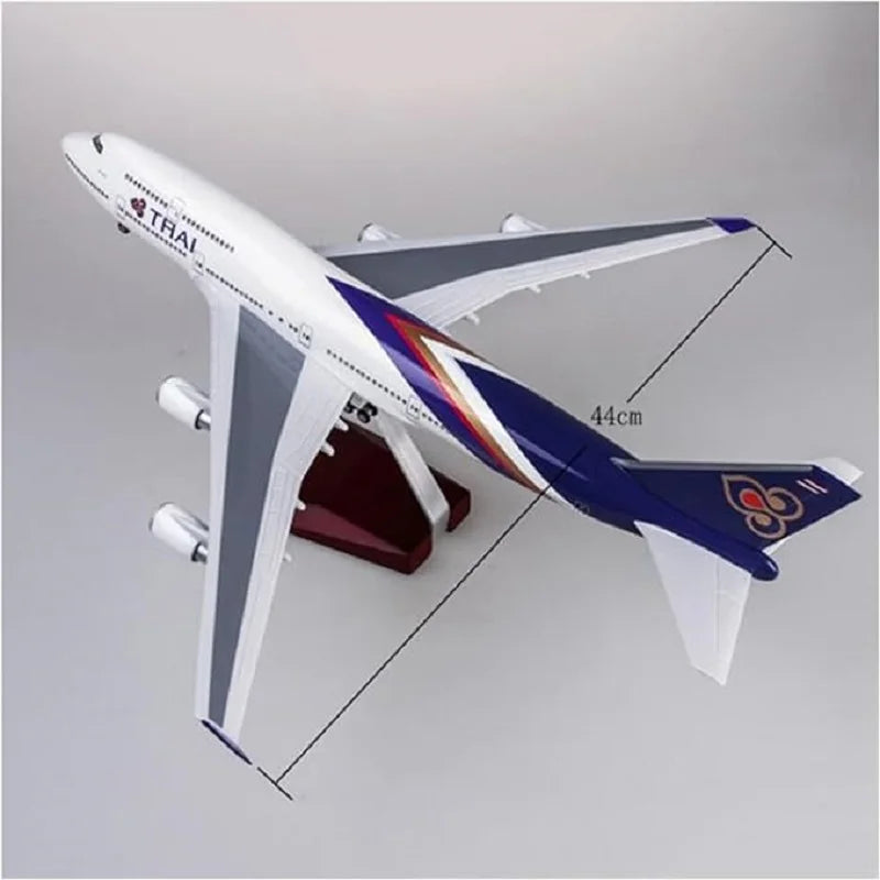 Thai Airways B747 Model Aircraft