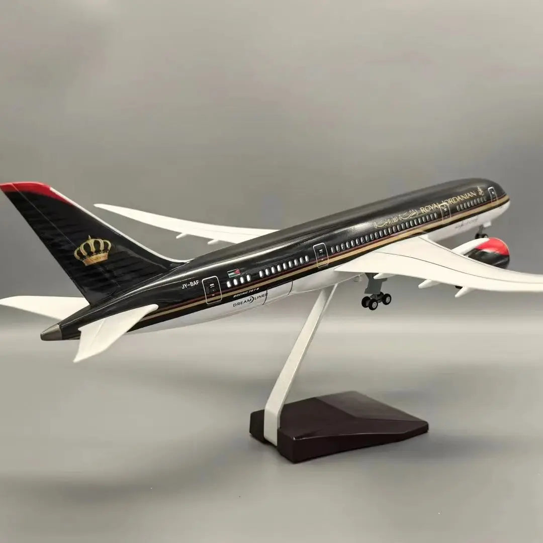 Royal Jordanian B787 Model Aircraft