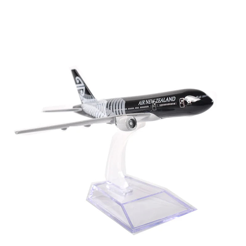 Air New Zealand B777 Model Aircraft 1:400 Scale